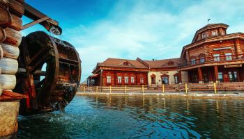 https://trips-photo.sletat.ru/Tours/2756d945-c299-46c9-b842-437371850c70.jpg
