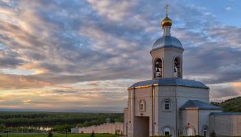 https://trips-photo.sletat.ru/Tours/29bfa9d2-8b1c-4b2b-8406-4f524c6db3ff.jpg