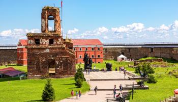 https://trips-photo.sletat.ru/Tours/9208869a-f989-43ed-84b1-2c371c4fb34e.jpg