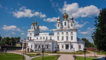 https://trips-photo.sletat.ru/Tours/a656115d-94c8-4548-9a81-1407256ab9e6.jpg