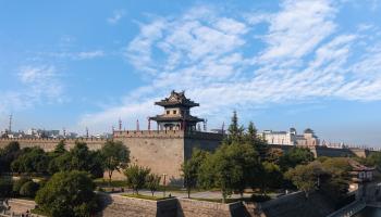 https://trips-photo.sletat.ru/Tours/b2afd070-d0bf-47c3-b70e-5c3272556b82.jpg
