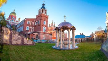 https://trips-photo.sletat.ru/Tours/d171e211-85f6-4bde-8d56-a3f2e056db16.jpg