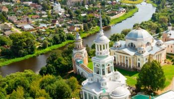 https://trips-photo.sletat.ru/Tours/e289fce9-317a-47c4-9f66-3efdb7faaf83.jpg