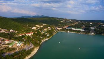 https://trips-photo.sletat.ru/Tours/e4d3f3d7-740e-4805-b9d4-11f49fd861e3.jpg