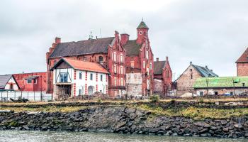 https://trips-photo.sletat.ru/Tours/f71e5c4c-06a3-4342-b281-cb3b4b137858.jpg